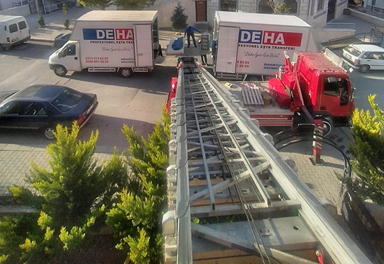 Kalecik Evden Eve Nakliyat İçin Asansör Hizmeti